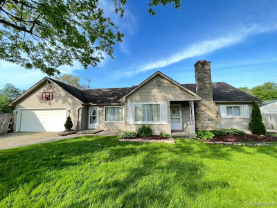 New Baltimore MI Single Family Home For Sale: $319,000